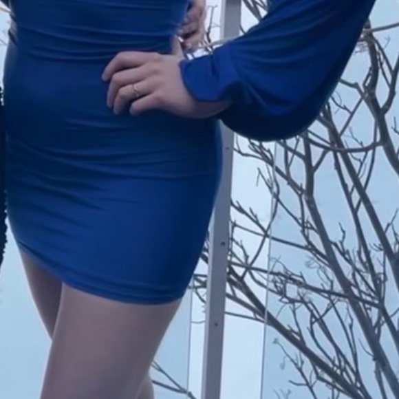 Lucy in the Sky Shantelle Long Sleeve Dress in Blue - Picture 5 of 6